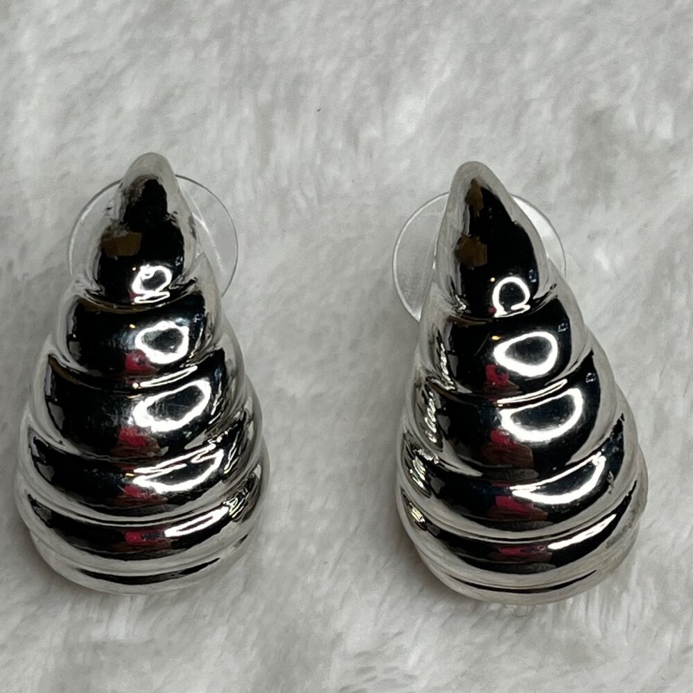 Vintage-Inspired Silver Spiral Hoop Earrings